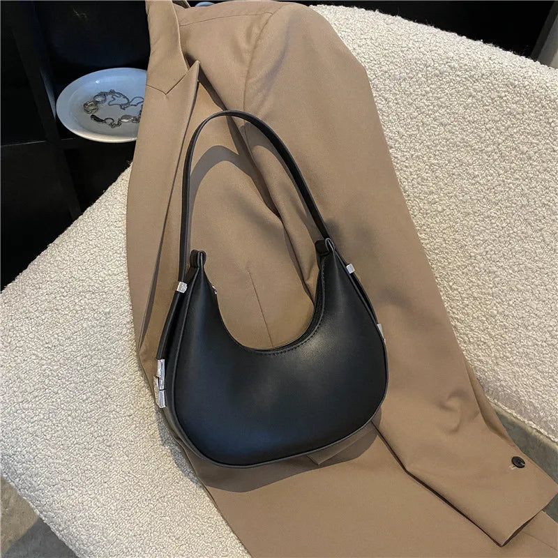 Chic Checkered Shoulder Bag